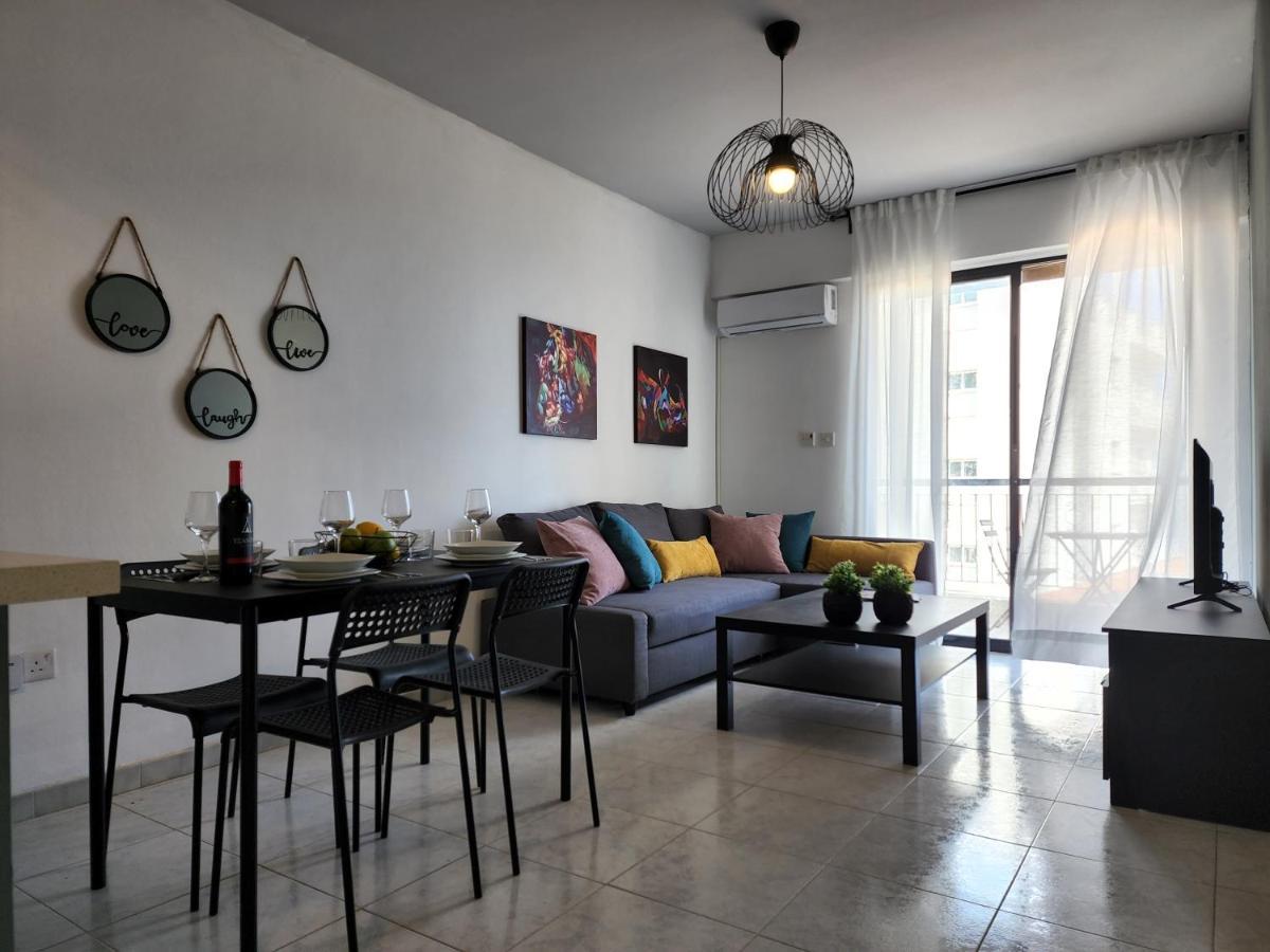 Kay'S City & Seaview One Bedroom Apartment Larnaca Exteriér fotografie